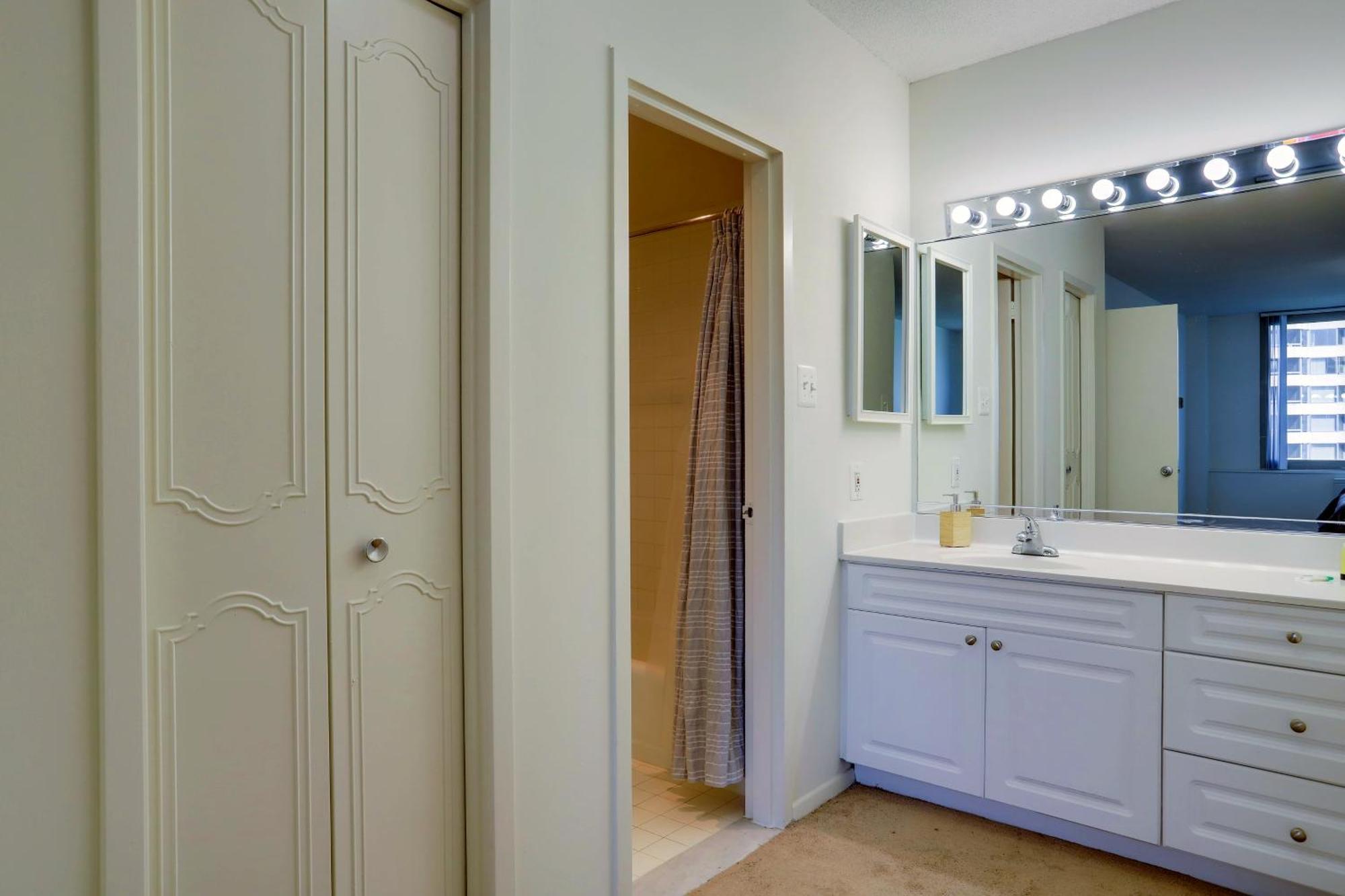 Fantastic 2 Bedroom Apartment With Gym At Arlington Zewnętrze zdjęcie